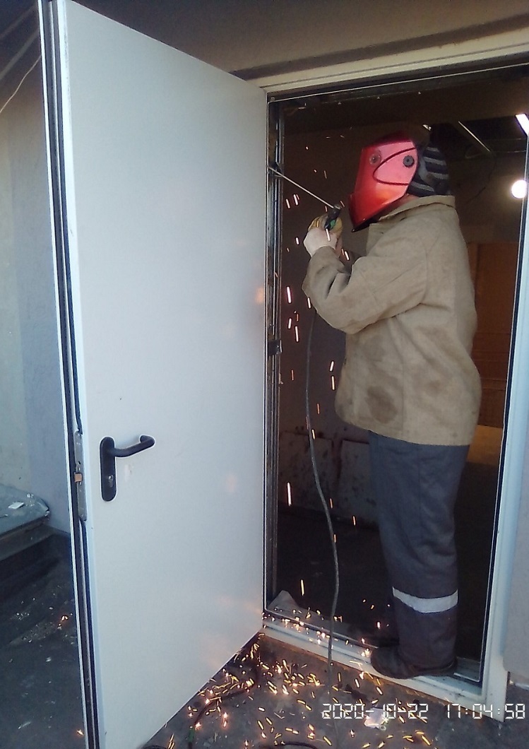 Сварочные работы, ремонт петель Сварочные работы, ремонт петель