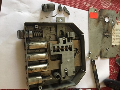 <span style="font-weight: bold;">ремонт дверных замков</span> 